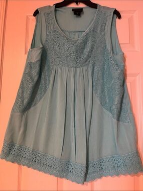 Sleeveless Crochet-Accent Tunic Top in Light Blue